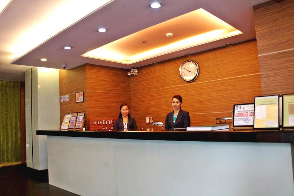 Vista Hotel Cubao Quezón by Eksteriør bilde