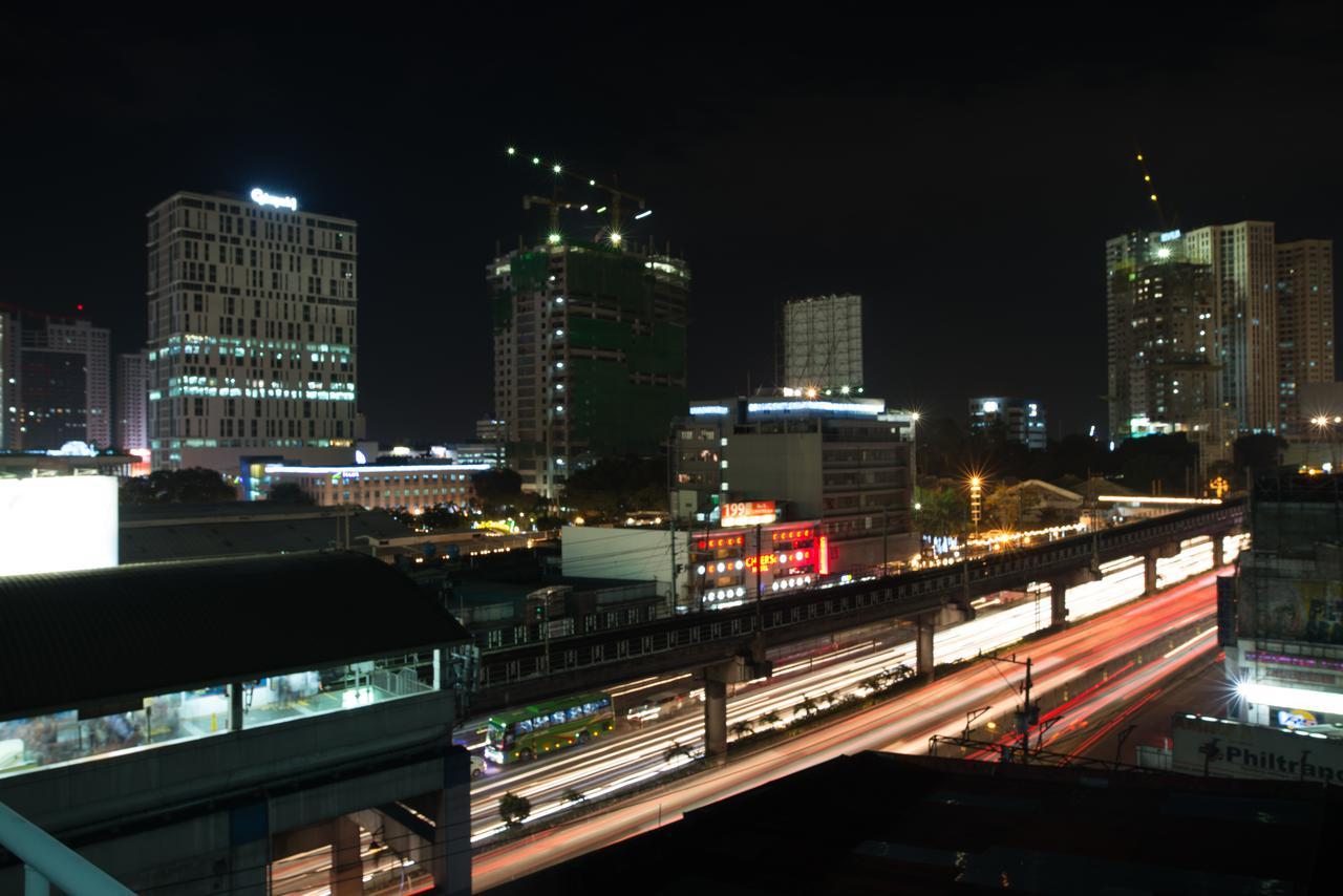 Vista Hotel Cubao Quezón by Eksteriør bilde