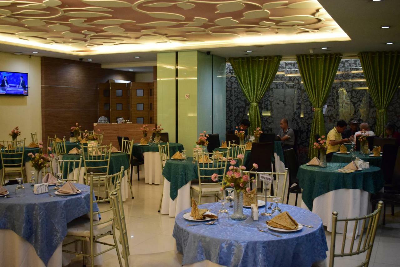 Vista Hotel Cubao Quezón by Eksteriør bilde